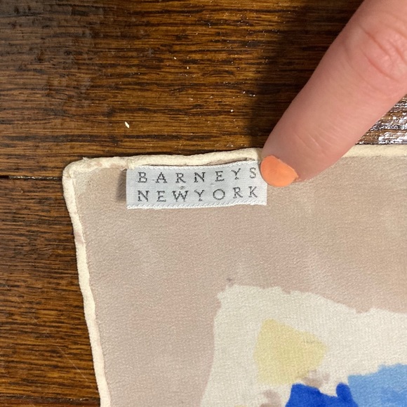 Barney’s Camera Silk Scarf - Picture 2 of 2